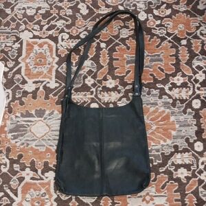 Leather Sling Crossbody Raven+Lily